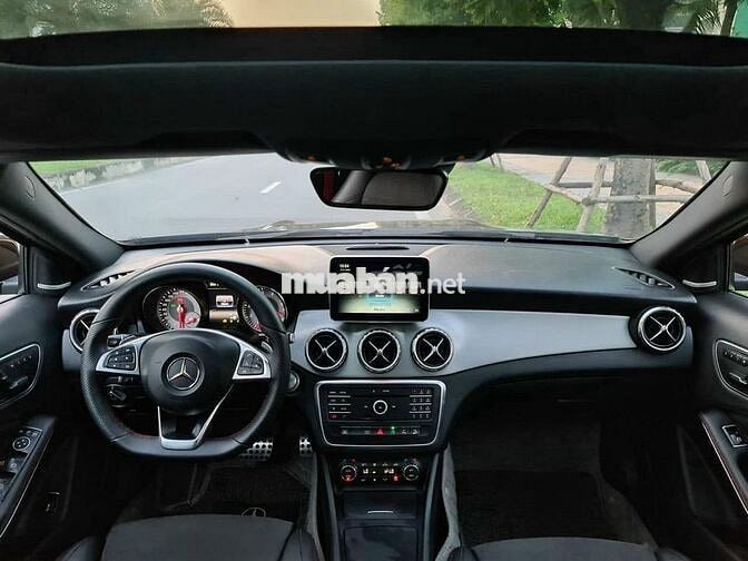 Mercedes GLA 250 4Matic 2015 màu nâu