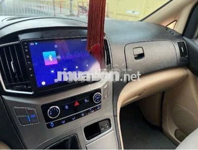 Hyundai Grand Starex 2.5 MT 2017 - 555 Triệu