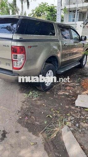 Ford Ranger XLS 2.2 Tự động 2016 Vàng cát
