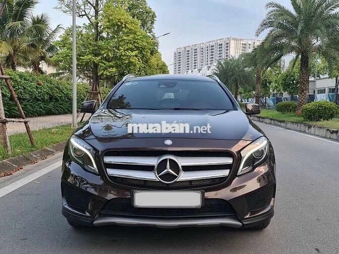 Mercedes GLA 250 4Matic 2015 màu nâu
