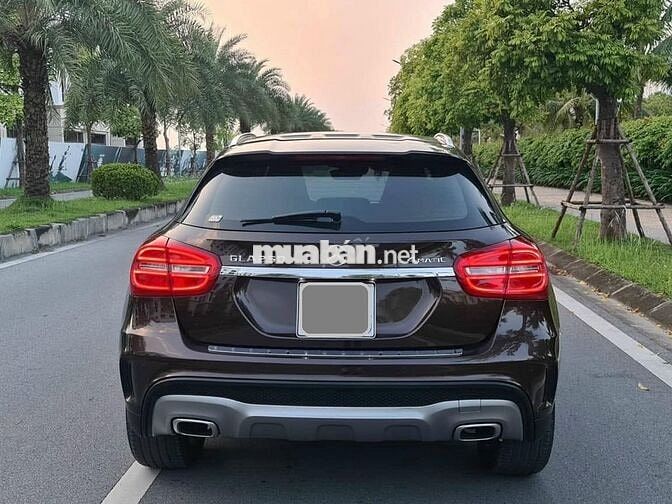 Mercedes GLA 250 4Matic 2015 màu nâu