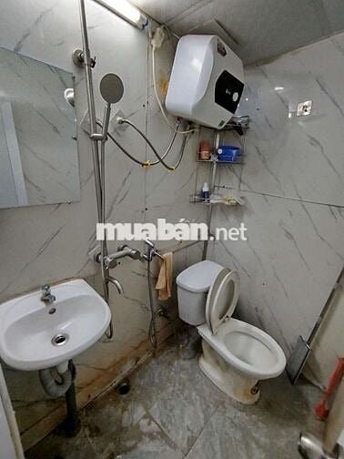 CHO THUÊ PHÒNG TRỌ ĐƯỜNG LÊ VĂN LƯƠNG( GẦN NGÃ TƯ SỞ)