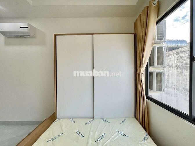 Căn hộ Studio full nội thất mới 100%, cửa sổ thoáng