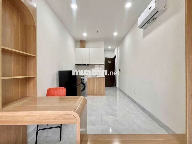 Căn hộ Studio full nội thất mới 100%, cửa sổ thoáng