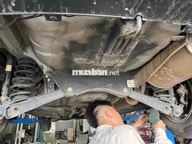 Honda Civic 1.8 Đen 10 vạn