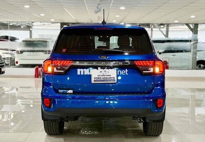 Ford Everest Sport 2023 Xanh Thiên Thanh 27.000 km
