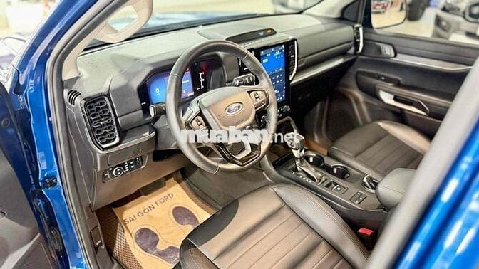 Ford Everest Sport 2023 Xanh Thiên Thanh 27.000 km