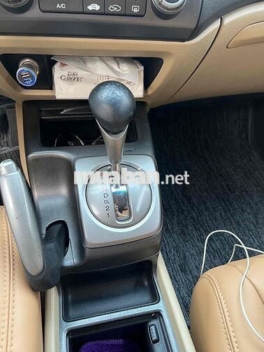 Honda Civic 1.8 Đen 10 vạn