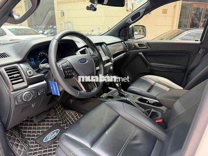 Ford Everest Titanium 1 Cầu 2022 Trắng