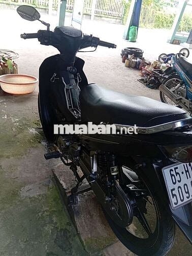 Yamaha Sirius Đen