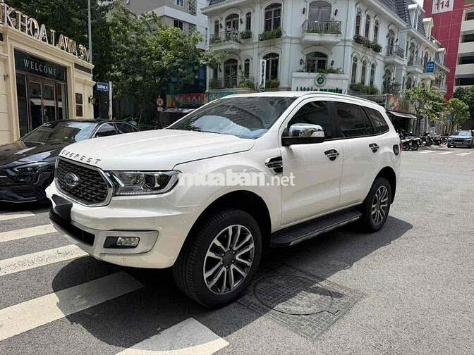 Ford Everest Titanium 1 Cầu 2022 Trắng
