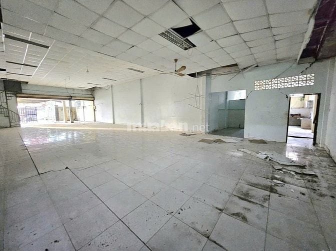 Cho Thuê Nhà Xưởng 300m2 Đường Nguyễn Văn Quá Quận 12, giá 23 triệu/th