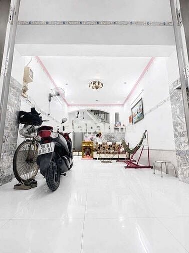 Nhà cho thuê Chiến Lược, BT (3PN 2WC) hẻm 5m thông, nhà trống ở ngay
