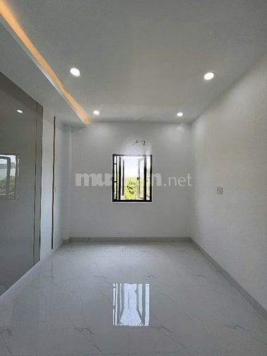 Bán nhà MT giá 4.2 tỷ Hưng Long, Bình Chánh 