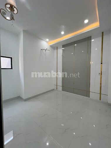 Bán nhà MT giá 4.2 tỷ Hưng Long, Bình Chánh 