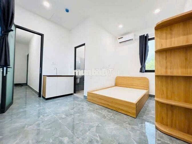 Căn hộ cửa sổ gió trời ,thoáng mát
