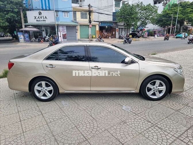 Toyota Camry 2.5Q 2013 Vàng cát Ghế da
