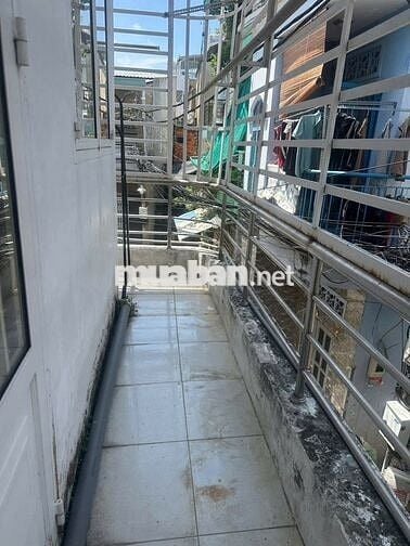 CHO THUÊ NHÀ LẠC LONG QUÂN ,P10,TÂN BÌNH, 2PN 2WC CHỈ 8 TRIỆU/THÁNG
