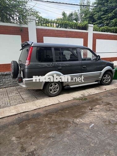Mitsubishi Jolie 2003 xe gia đình