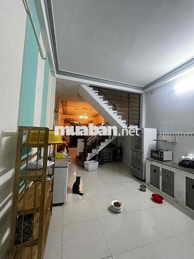 Cho thuê nhà hẻm thông 243 Mã Lò