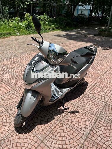 Honda Lead Special Edition Bạc