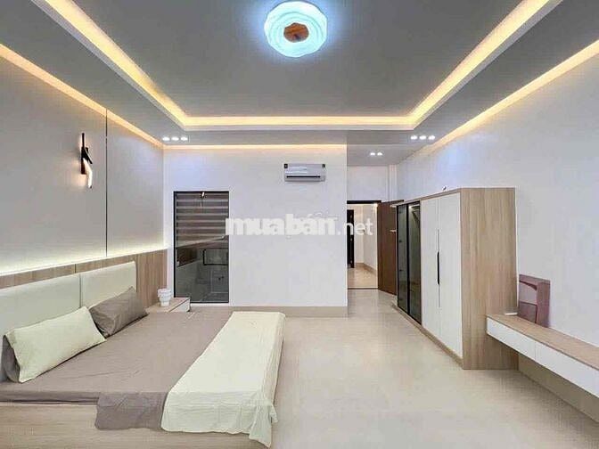 Nhà 2 lầu 4 phòng ngủ đường D14 Hồng Loan giá 5 tỷ 890 triệu