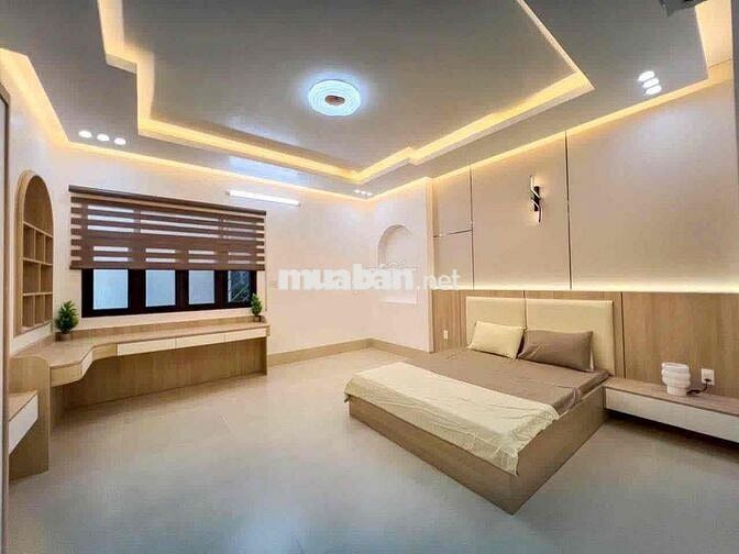 Nhà 2 lầu 4 phòng ngủ đường D14 Hồng Loan giá 5 tỷ 890 triệu