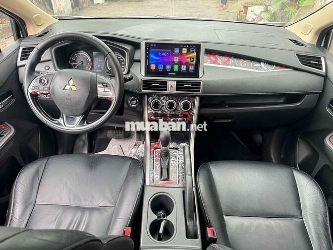 Mitsubishi Xpander Premium 2020 Trắng 7 chỗ