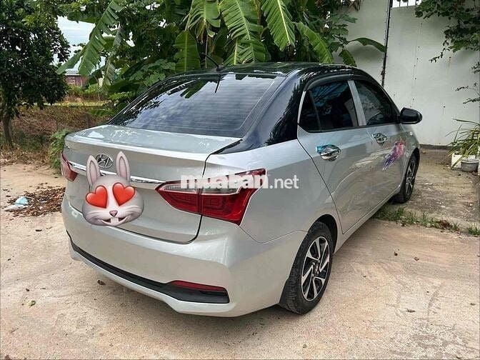 Hyundai i10 Bạc Xăng