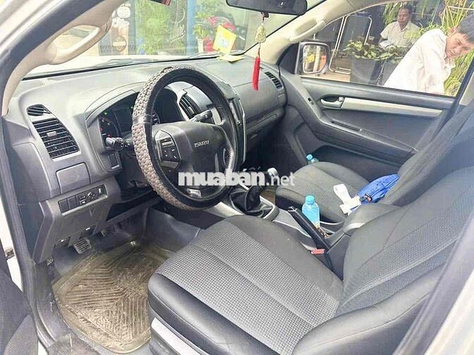 Isuzu D-Max Dầu Thái Lan xe rất đẹp nhận đỗi xe