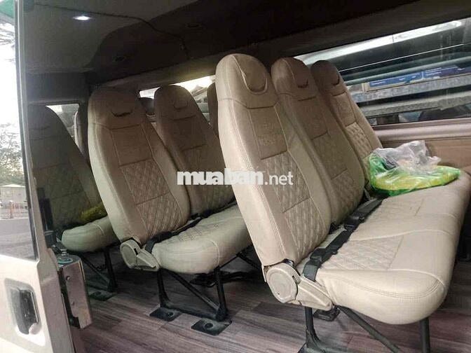 Ford Transit 16 chỗ 2016 Vàng cát