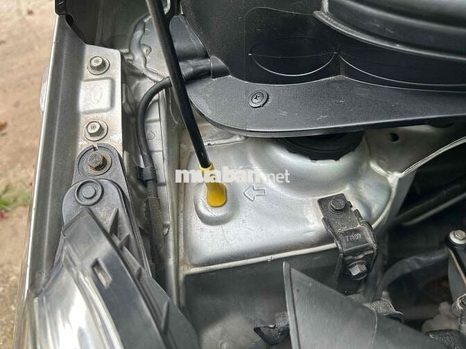 Hyundai i10 Bạc Xăng