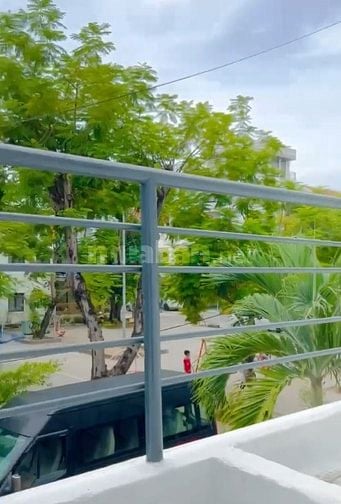 Bán hoặc cho thuê nhà đối diện công viên Bùi Thị Xuân, mặt tiền hiếm6m