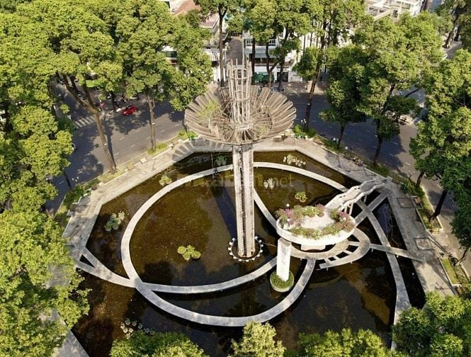 Chuyển nhượng tòa nhà View vòng xoay Hồ Con Rùa .