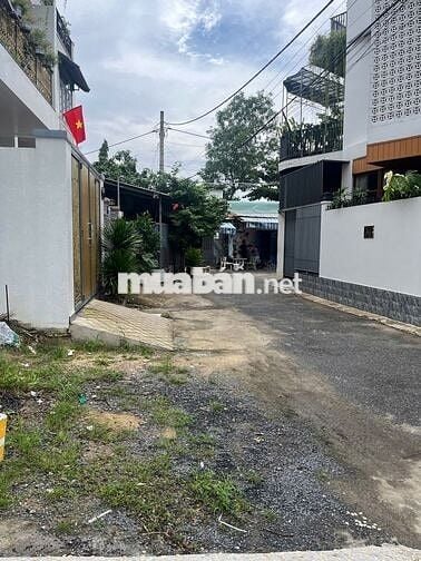 NHÀ ĐẸP 4PN 3WC - OTO ĐẬU TRƯỚC NHÀ - GẦN C/C SAIGON AVENUE TAM BÌNH