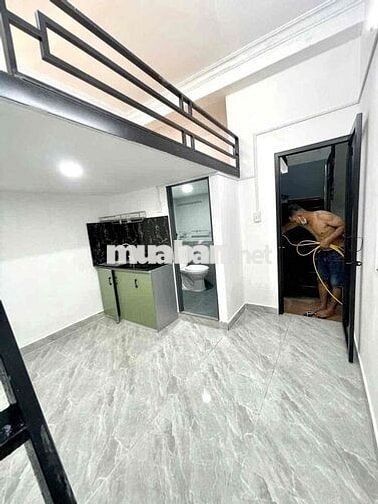 Mới 100% phòng có gác ban công ngay Lê Văn Duyệt gần chợ Bà Chiểu,Q1
