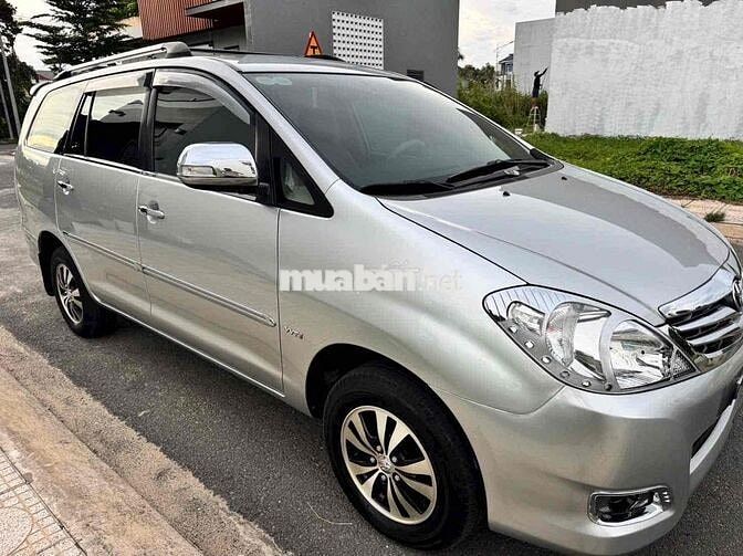 Toyota Innova 2015 Bạc Tự động 7 chỗ