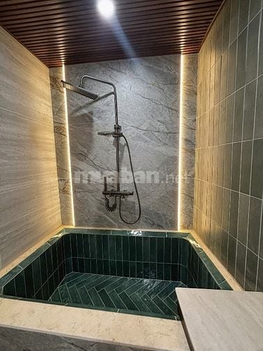BÁN NHÀ SÁT MẶT TIỀN NGUYỄN HOÀNG ĐÀ NẴNG