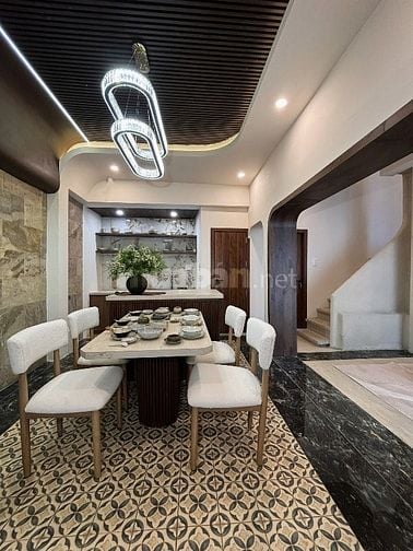 BÁN NHÀ SÁT MẶT TIỀN NGUYỄN HOÀNG ĐÀ NẴNG