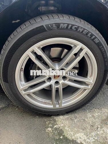 Bán xe nhà chính chủ Porsche Macan 2022