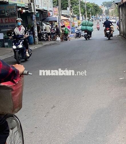 Cho thuê nhà nguyên căn MT Dĩ an, T+L
