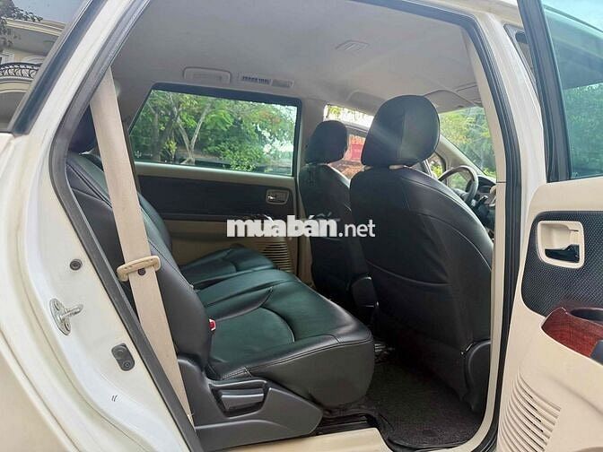 Mitsubishi Grandis 2.4 AT 2009 Trắng