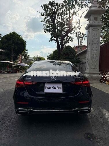 Mercedes-Benz C300 2022 Xanh Nâu 13.000km