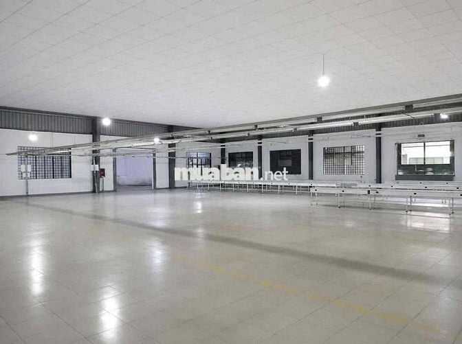CHO THUÊ KHO ĐƯỜNG TRƯỜNG CHINH KẾ KCN TÂN BÌNH 2.300M2 PCCC THẨM DUYỆ