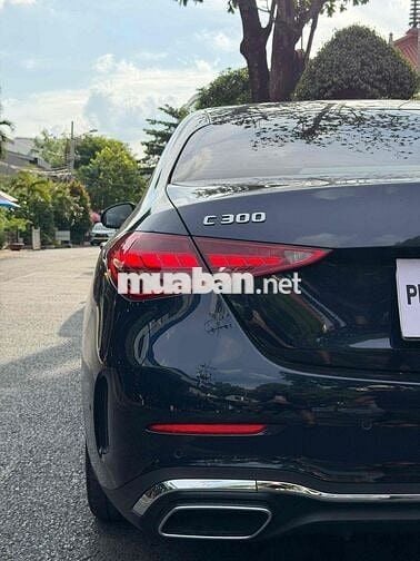 Mercedes-Benz C300 2022 Xanh Nâu 13.000km