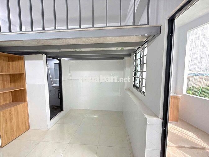 LÝ CHIÊU HOÀNG - Phòng mới - Duplex - Bancong - Thang máy