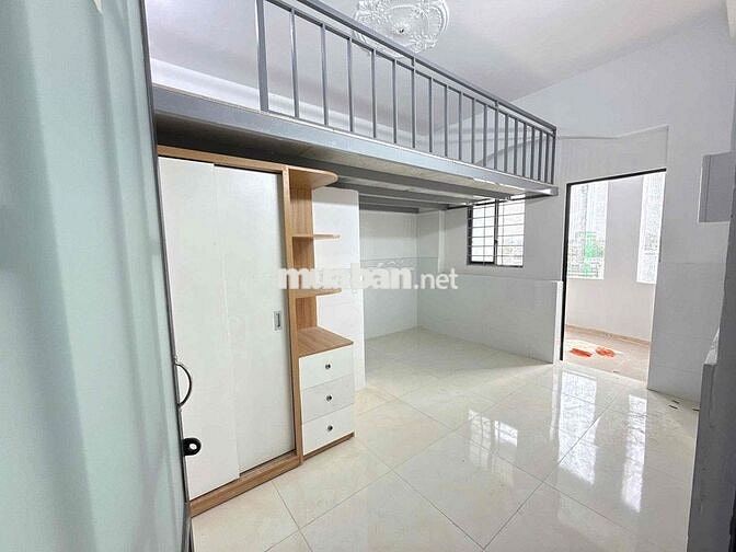 LÝ CHIÊU HOÀNG - Phòng mới - Duplex - Bancong - Thang máy