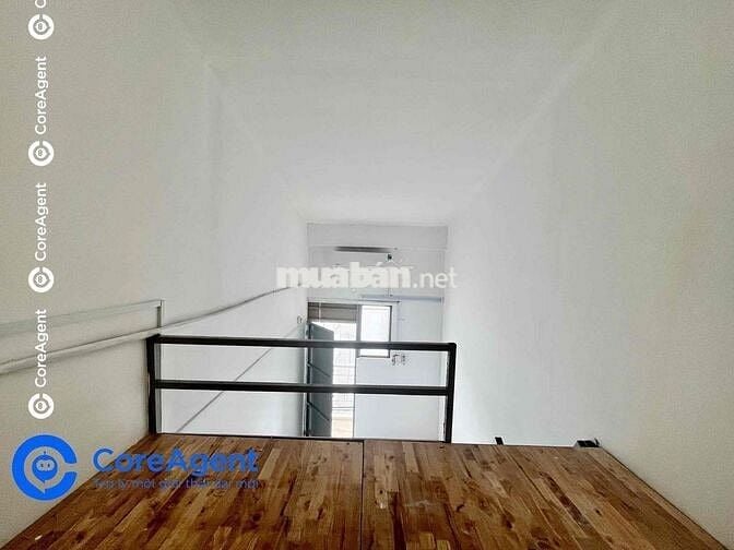 Ban Công Cửa Sổ Trời Ngay Lò Gốm Quận 6