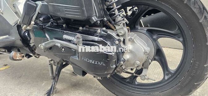 Honda Airblade 2011 Trắng Zin máy móc êm ru