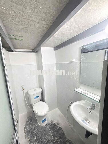 LÝ CHIÊU HOÀNG - Phòng mới - Duplex - Bancong - Thang máy